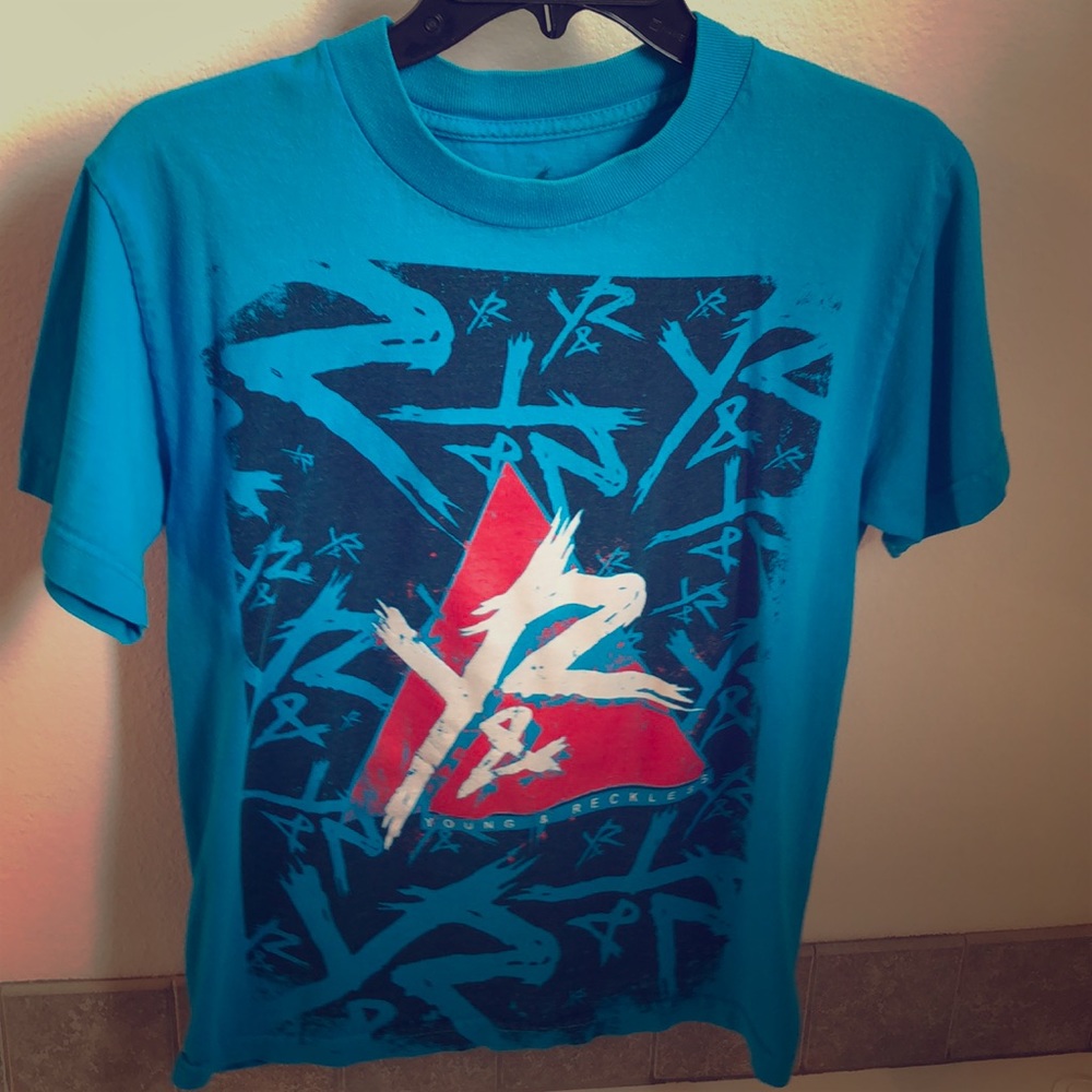 Neon tee!